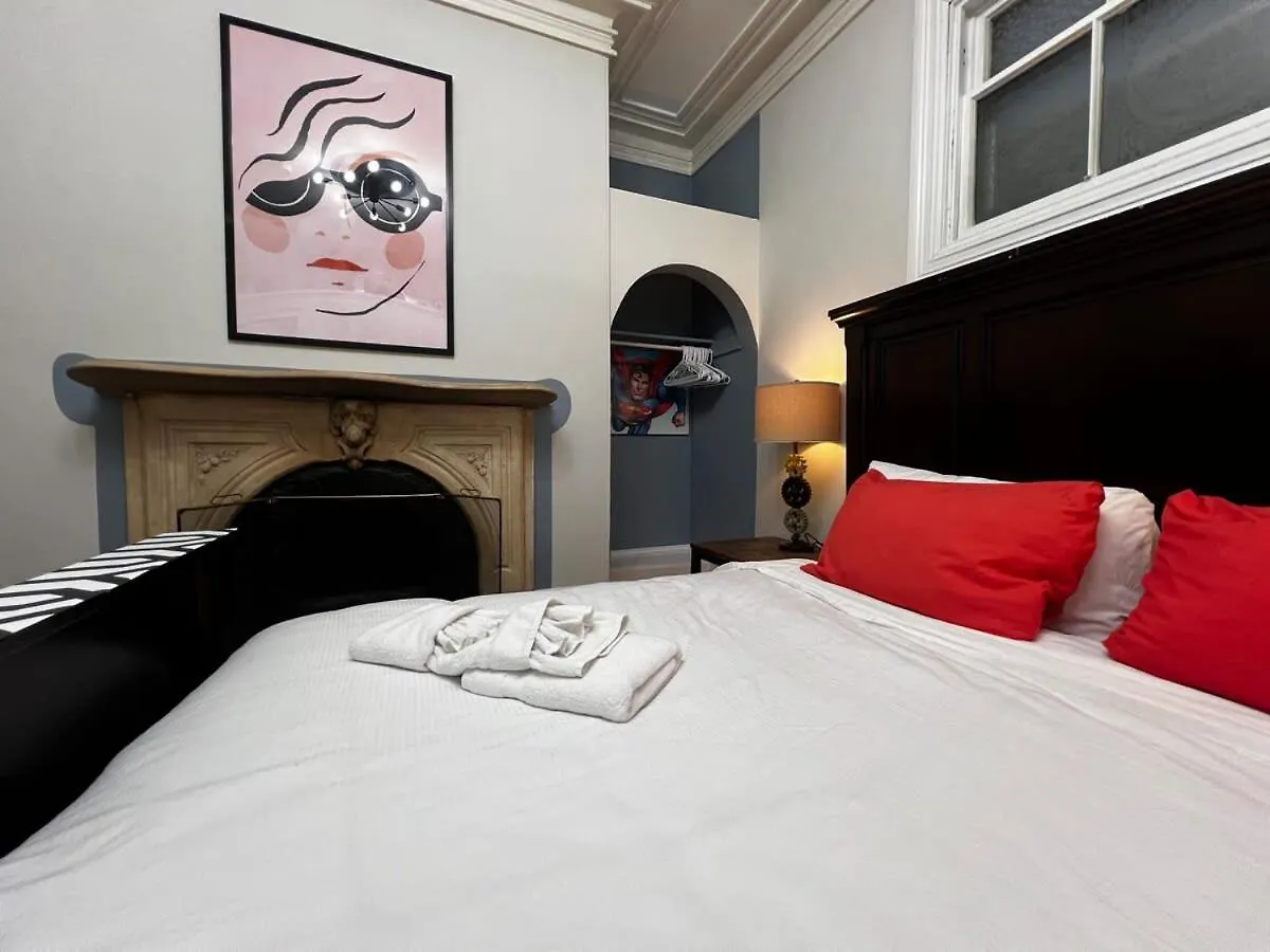 Timeless Comfort, Downtown Living, Apt#2 At The Inglis Heritage contacts