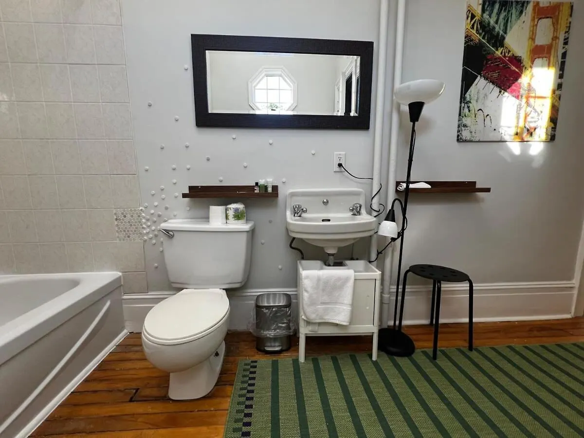 Apartmán Timeless Comfort, Downtown Living, Apt#2 At The Inglis Heritage Halifax 0*,  Kanada