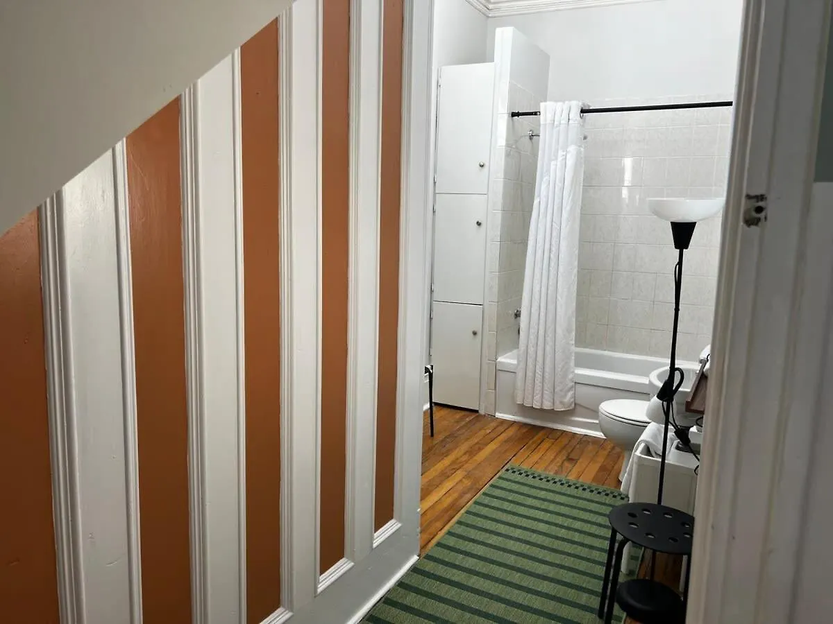 Apartmán Timeless Comfort, Downtown Living, Apt#2 At The Inglis Heritage Halifax Kanada