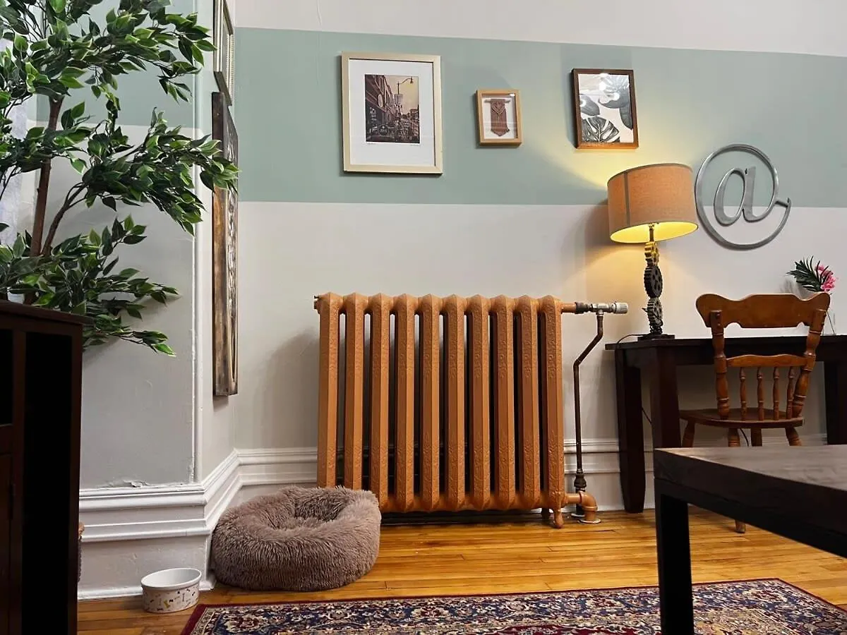 Apartmán Timeless Comfort, Downtown Living, Apt#2 At The Inglis Heritage Halifax